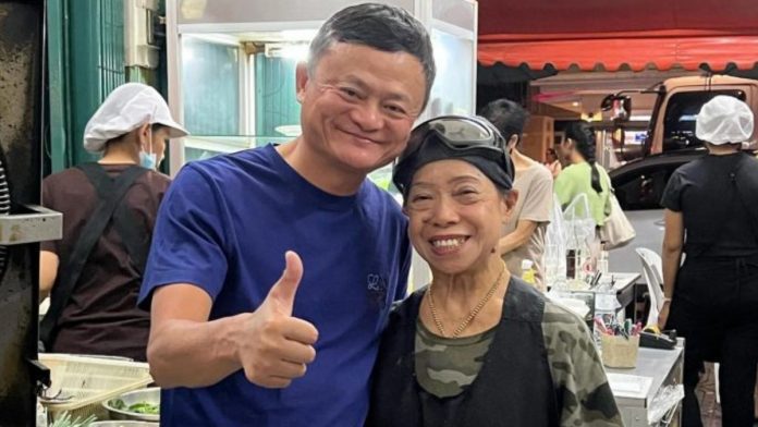 Jack Ma 1.8 Meters Debuts Online, Offers Locally Sourced Seafood On Retail Stores